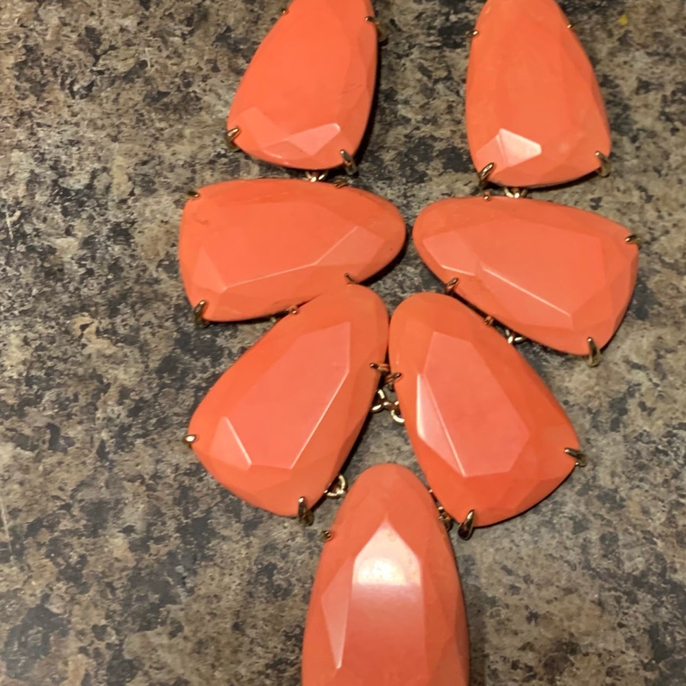 HTF Kendra Scott Bright Coral Harlow Necklace